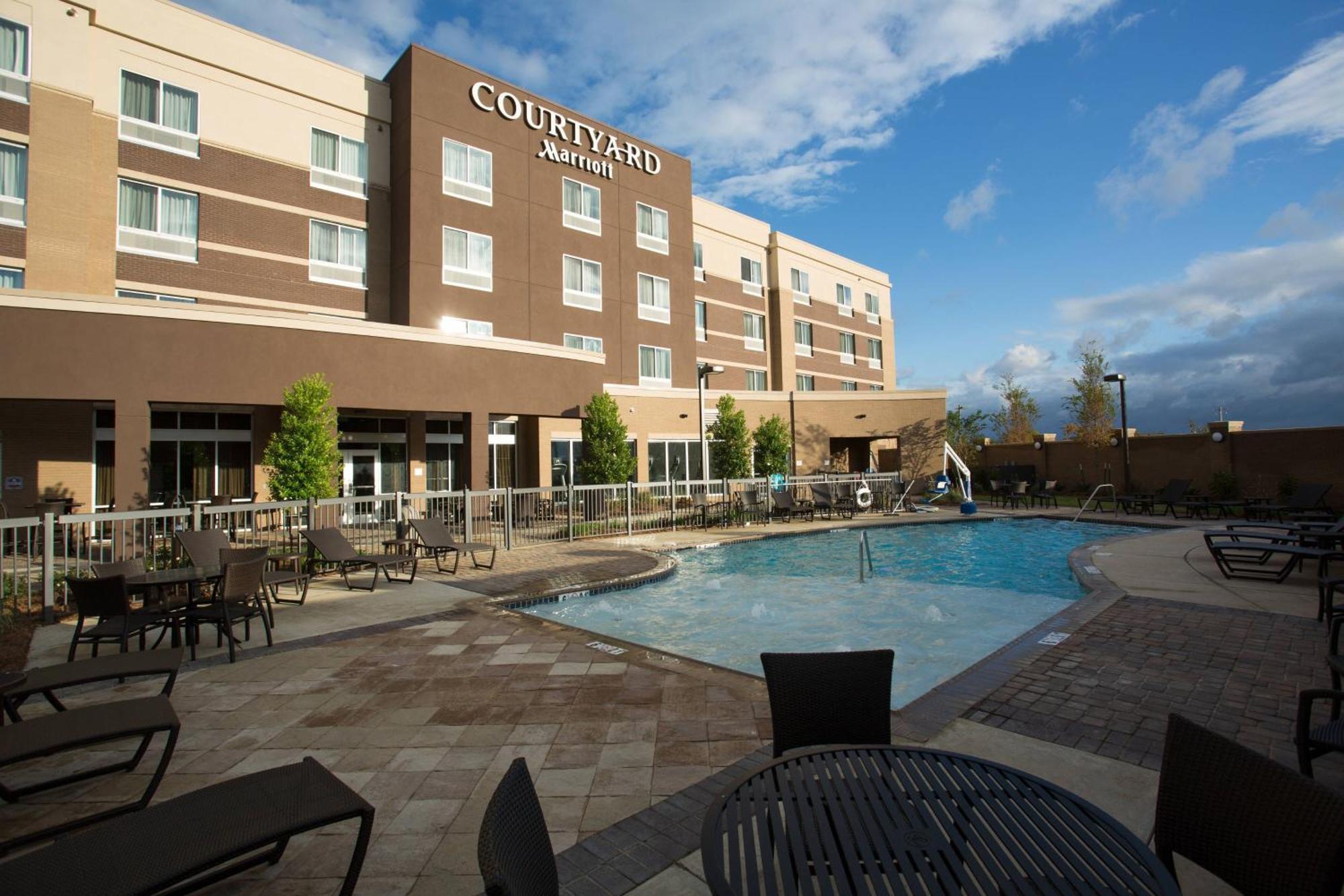 Courtyard By Marriott Starkville Msu At The Mill Conference Center Екстериор снимка