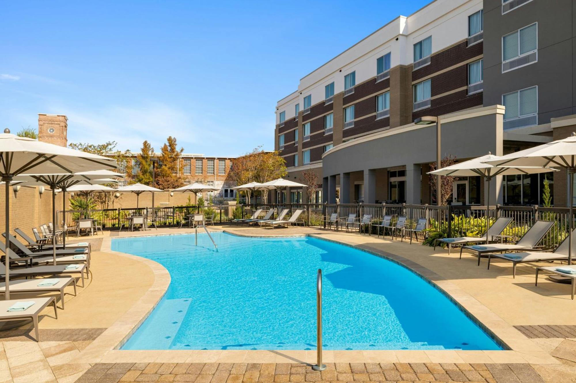 Courtyard By Marriott Starkville Msu At The Mill Conference Center Екстериор снимка