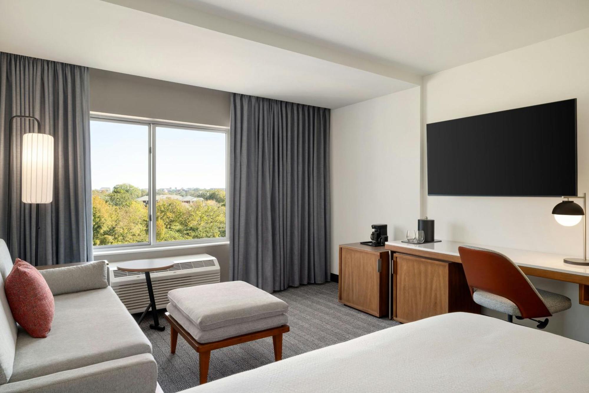 Courtyard By Marriott Starkville Msu At The Mill Conference Center Екстериор снимка