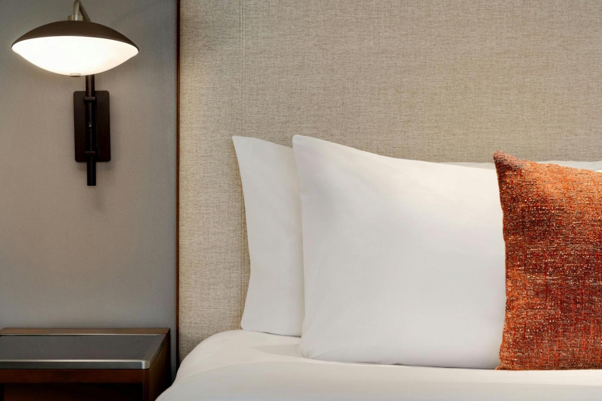 Courtyard By Marriott Starkville Msu At The Mill Conference Center Екстериор снимка